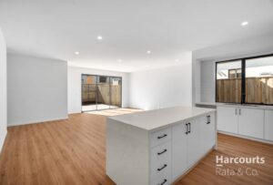 Home Builders Melbourne: New Builds, Knockdown Rebuilds & Renovations with LaBella Homes
