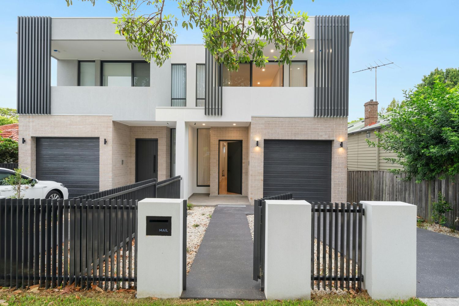 Home Builders Melbourne: New Builds, Knockdown Rebuilds & Renovations with LaBella Homes